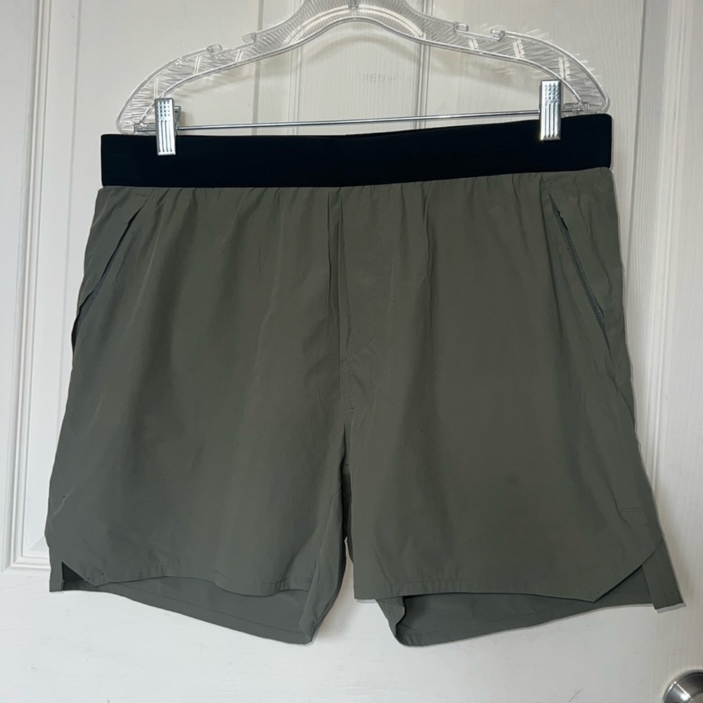 Ten Thousand Tactical Short 5” (Lined) Mens Size Large OD Green